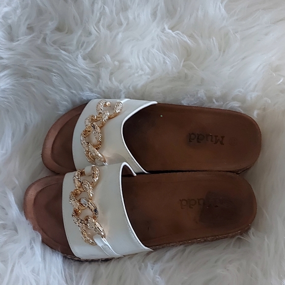 Mudd Women's Chain Pool Slide Sandal - Picture 5 of 6